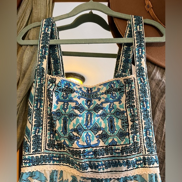 Joie Turquoise and White Maxi Dress. Size 4. Fits like xs/small - Picture 10 of 13